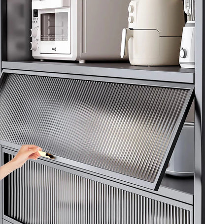 ארון אחסון גדול למטבח עם תוספת גובה